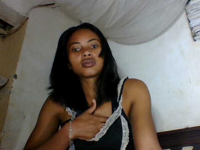 Aina9 live cam on BongaCams