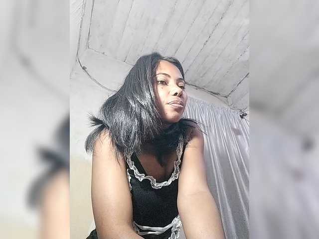 Aina9 live webcam show
