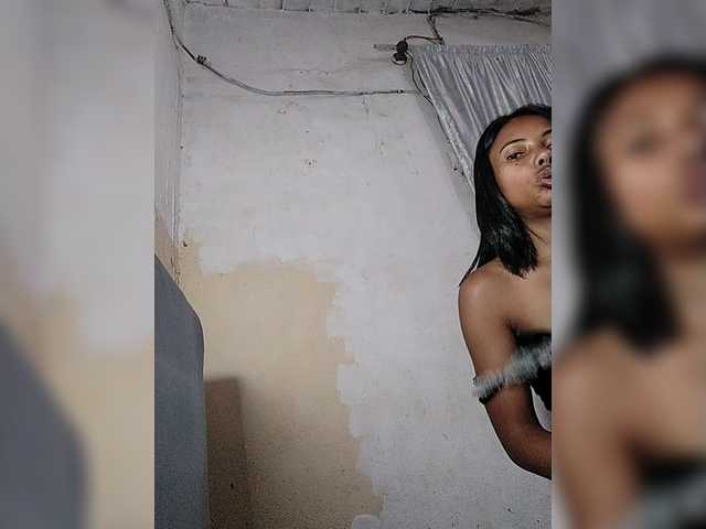 Aina9 live webcam show
