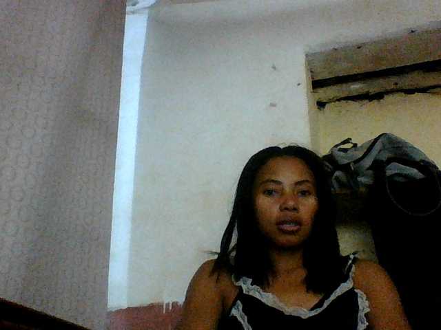 Aina9 live webcam show
