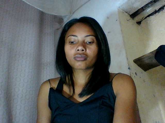 Aina9 live webcam show