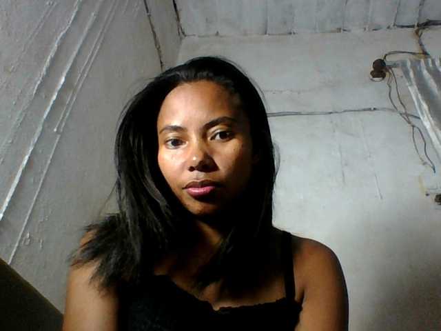 Aina9, en directo ahora en BongaCams