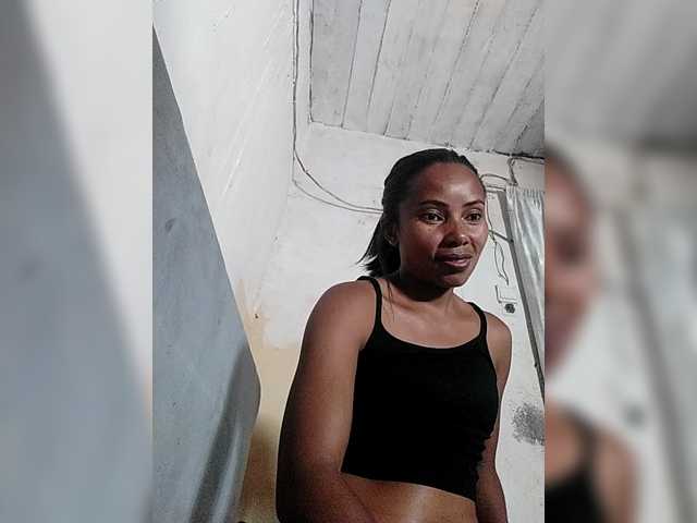 Aina9 live cam on BongaCams