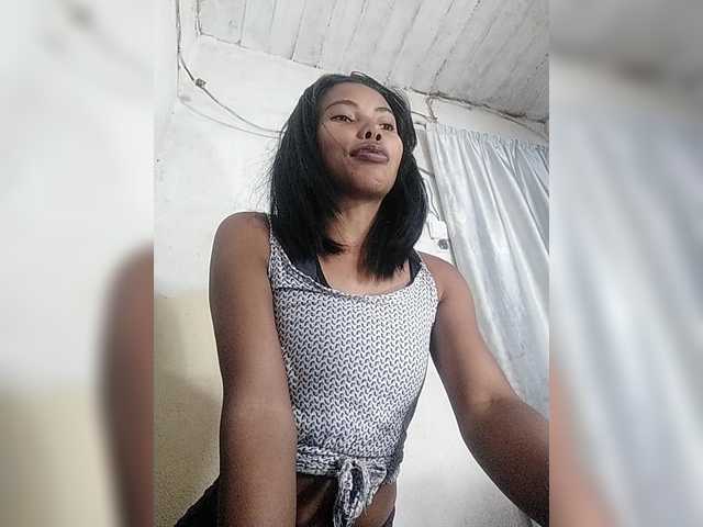 Aina9 live cam on BongaCams