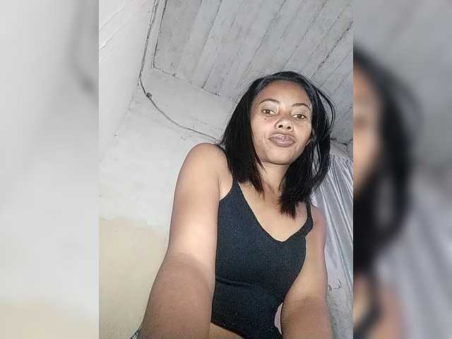 Aina9 live webcam show