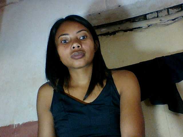 Aina9 live webcam show