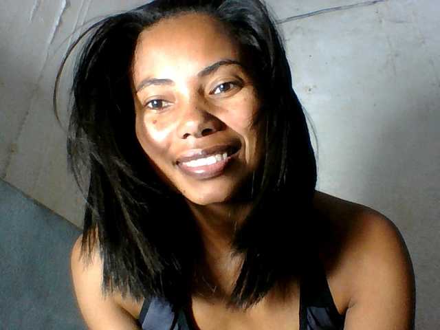 Aina9 live cam on BongaCams