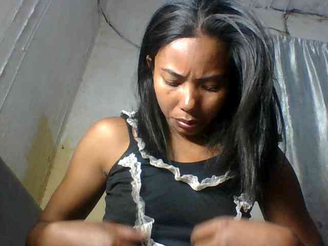 Aina9 Live Webcam on BongaCams