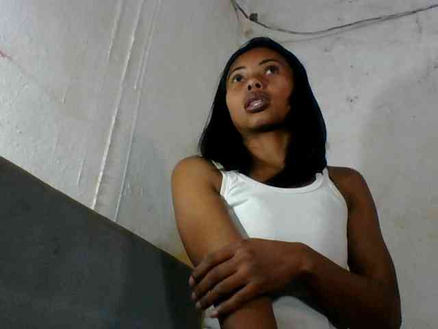 Aina9 Live Webcam on BongaCams