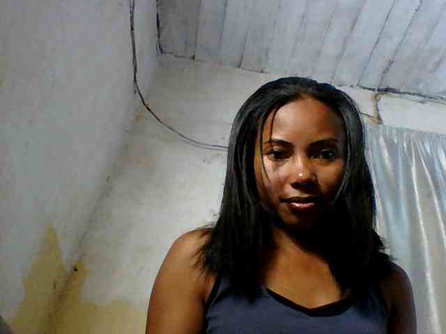 Modèle: Aina9