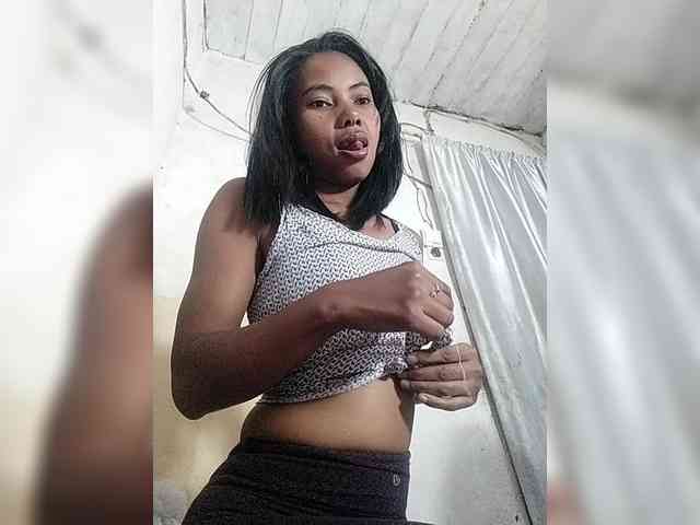 Modèle: Aina9