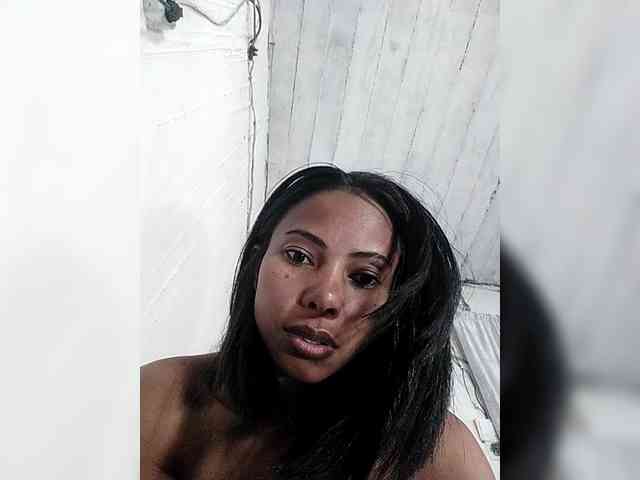 Modèle: Aina9