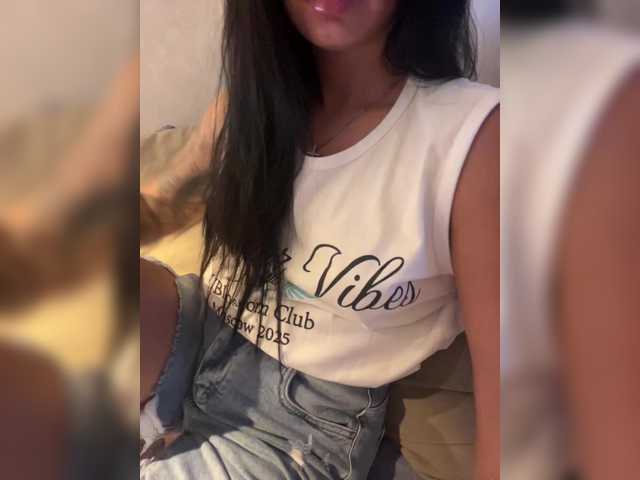 Liya- live cam on BongaCams