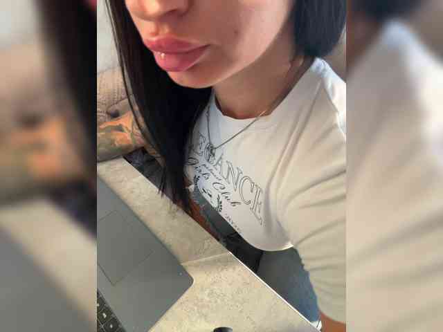 Liya- webcam