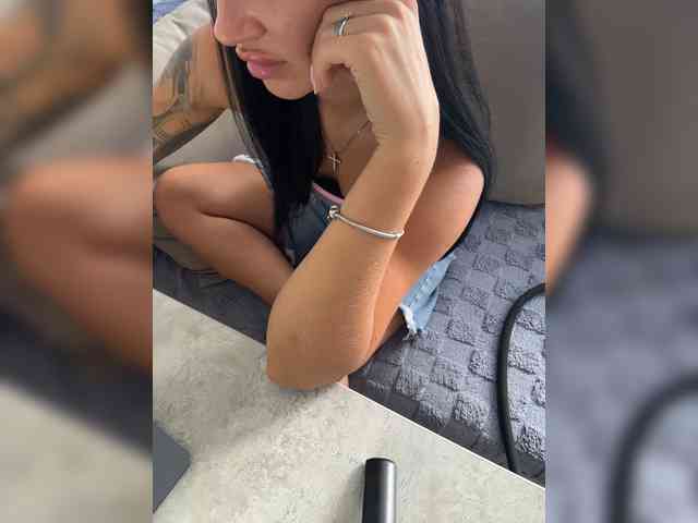 Liya- webcam