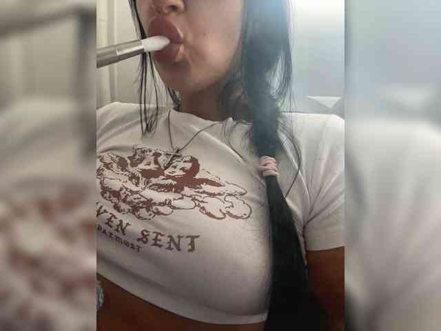 Liya- webcam