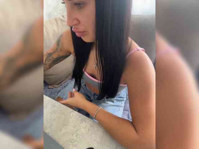 Liya- Sex Cam Show