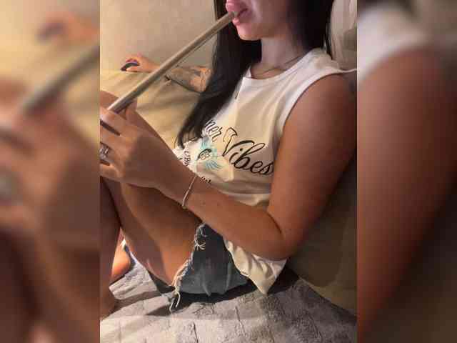 Liya- webcam