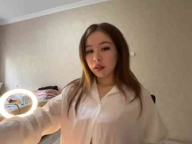 RonnaMonserrate webcam