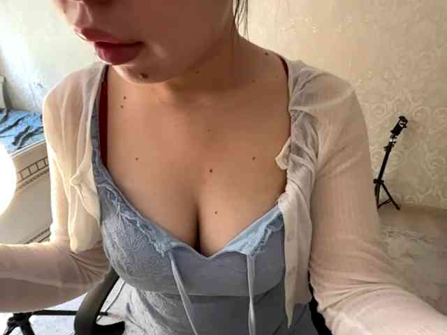 RonnaMonserrate webcam