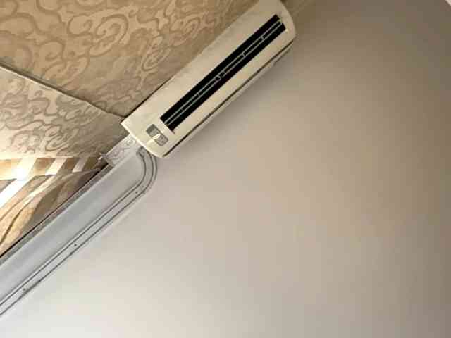 RonnaMonserrate webcam