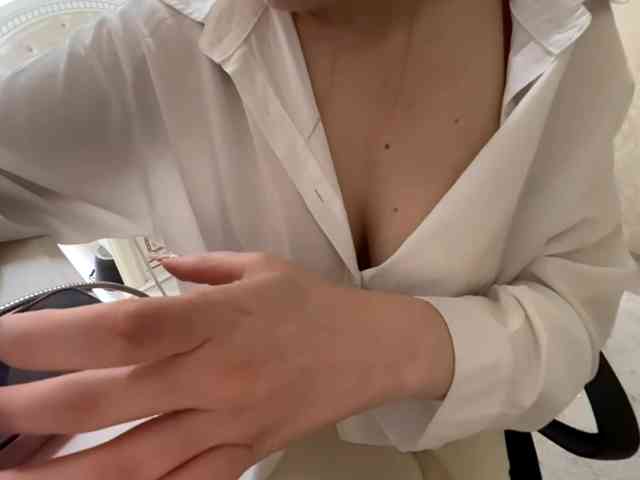 RonnaMonserrate webcam