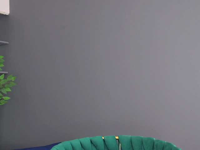 AmmyFlirty's BongaCams show and profile