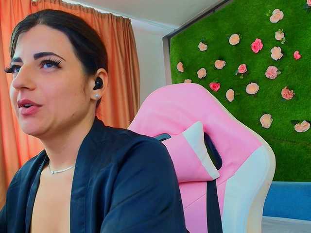AmmyFlirty live webcam show