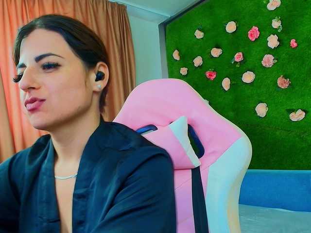 AmmyFlirty live webcam show