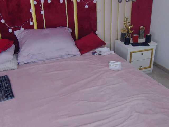 AmmyFlirty live cam on BongaCams