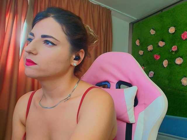 AmmyFlirty live cam on BongaCams