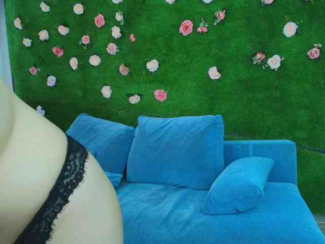 Modella: AmmyFlirty