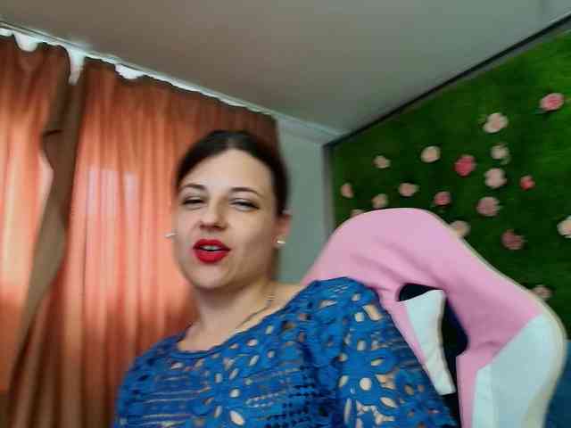 Modella: AmmyFlirty