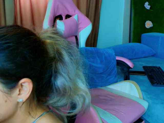 AmmyFlirty webcam