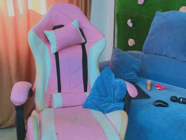Modella: AmmyFlirty