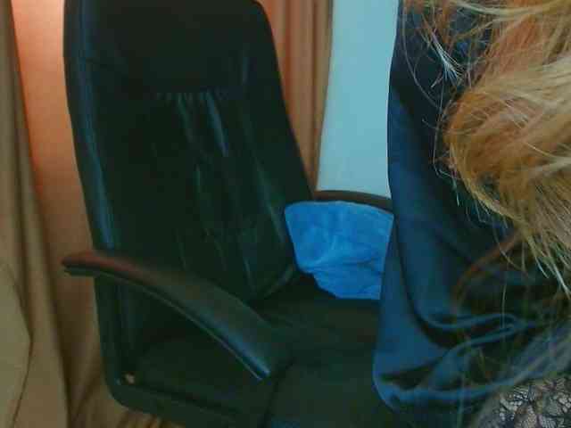 Modella: AmmyFlirty