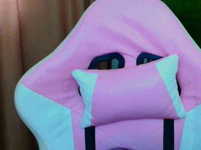 Modella: AmmyFlirty
