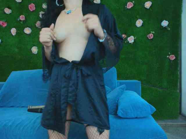 Modella: AmmyFlirty