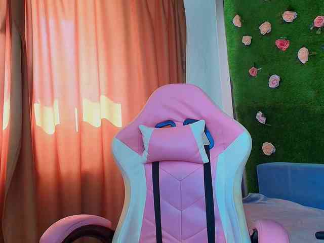 AmmyFlirty