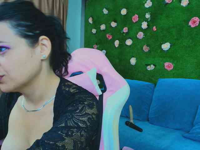 Modella: AmmyFlirty