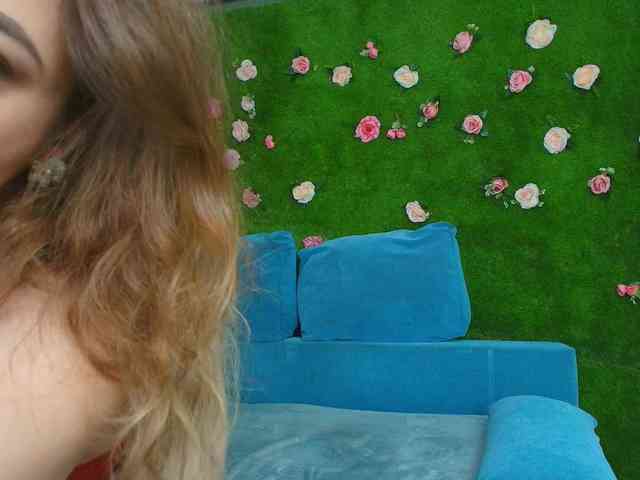 Modella: AmmyFlirty