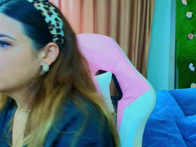 Modella: AmmyFlirty