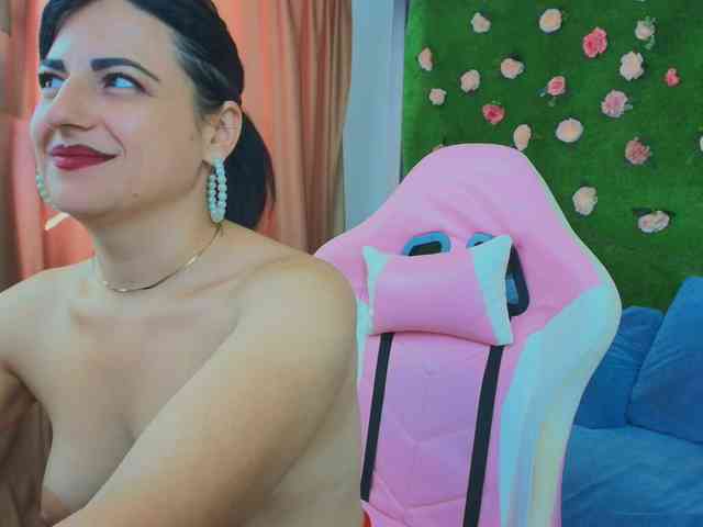 Modella: AmmyFlirty