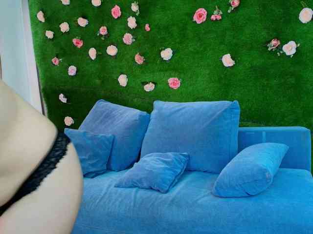 Modella: AmmyFlirty