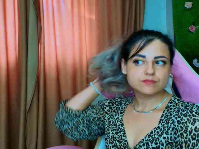 AmmyFlirty webcam