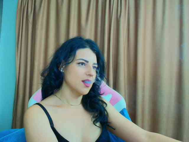 Modella: AmmyFlirty