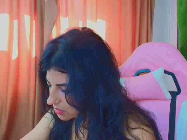 Modella: AmmyFlirty
