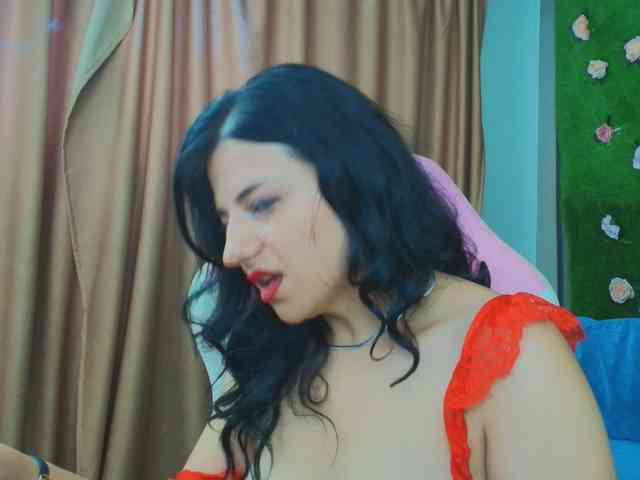Modella: AmmyFlirty
