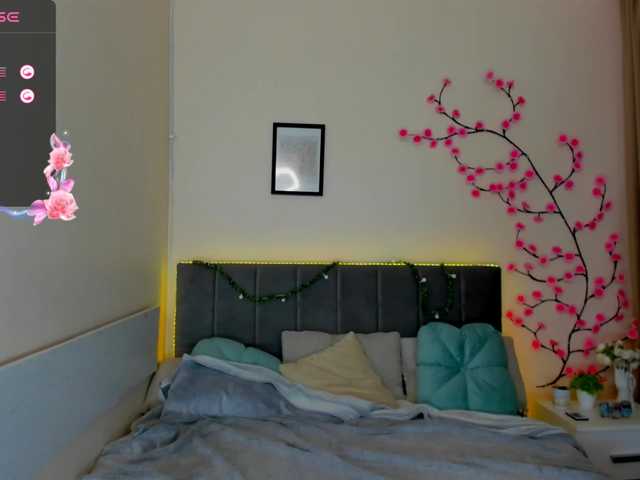 DellaRowwe live cam on BongaCams