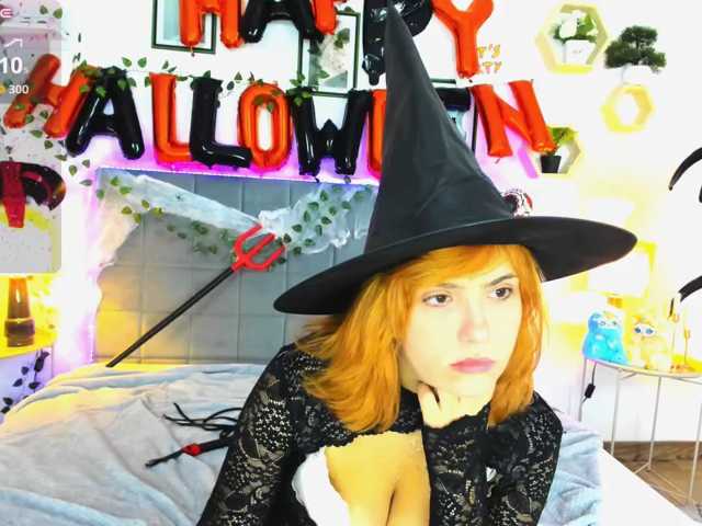 Della Rowwe (DellaRowwe)